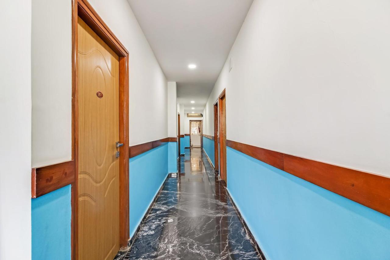 Oyo 28303 Yesh Comforts Hotel Мадикери Екстериор снимка